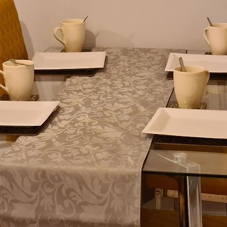 Spacious 3 Bedroom House, 6 Beds In Spondon, Derby With Parking エクステリア 写真